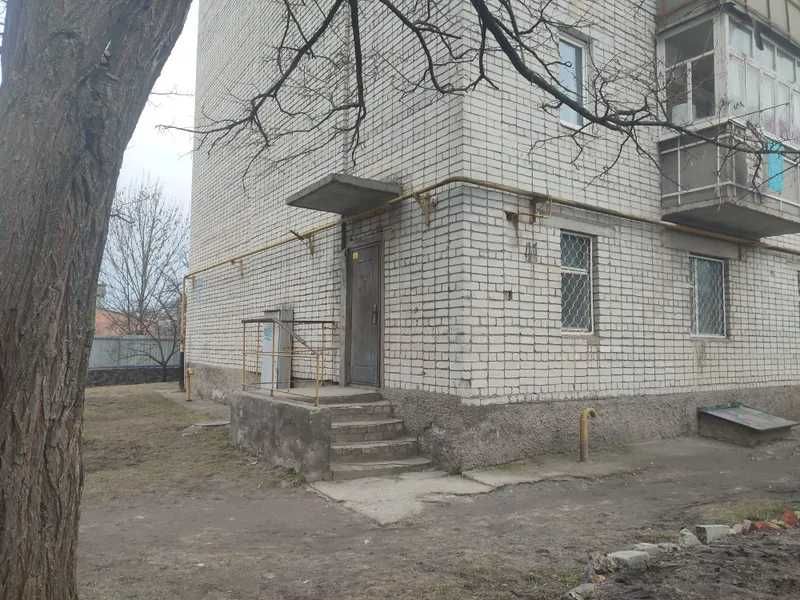 Нежитлове приміщення, 77,6 кв. м, вул. Церковна, 41