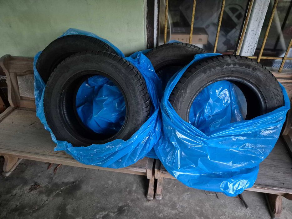 opony zimowe toyota auris 195/65R15 Firestone winter komplet