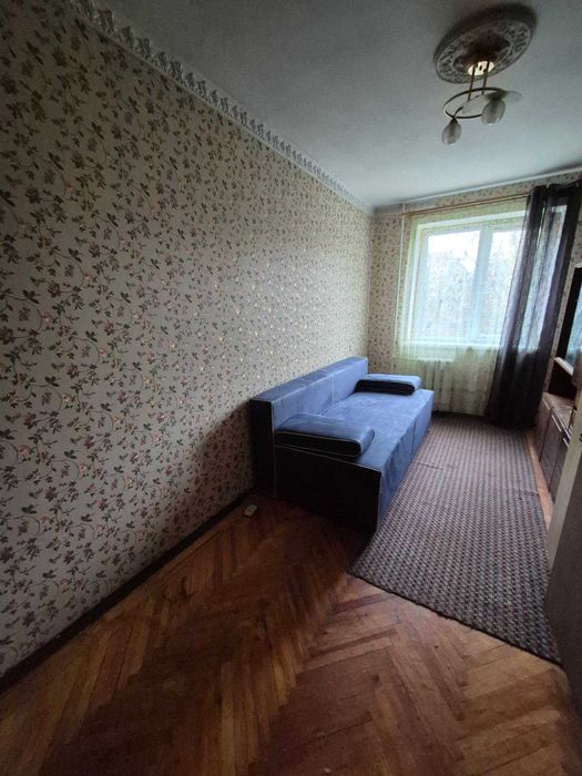 Продам 2-х комнатную квартиру 2/5 на Салтовке