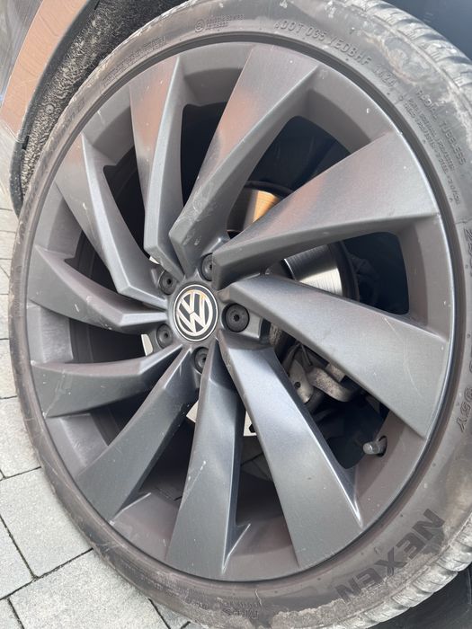 Sprzedam 4 oryginalne felgi 20 cali vw arteon stan idealny