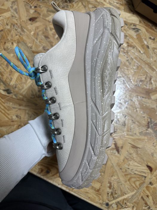 Жіночі трекінгові кросівки для міста Hoka Tor Summit 2 розмір 40