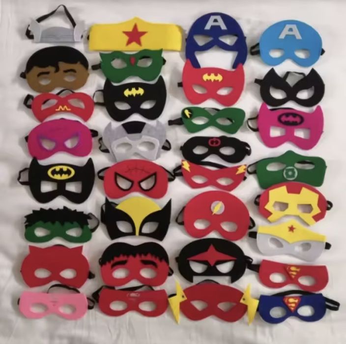 Маски супергероев халка, человека паука, железного человека , бэтмена