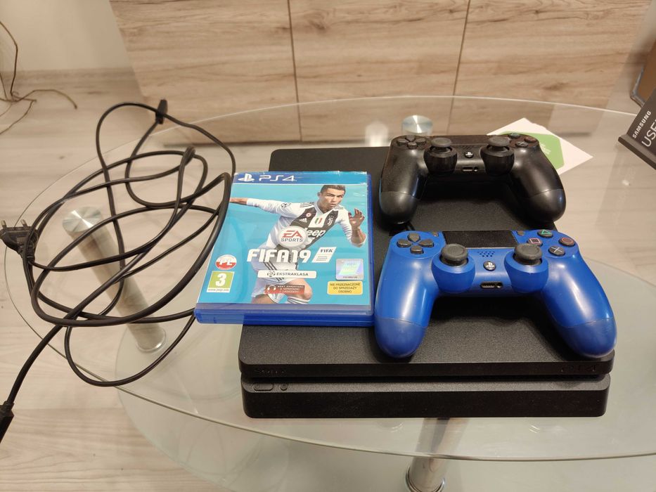 PlayStation 4 1TB 2 Pady