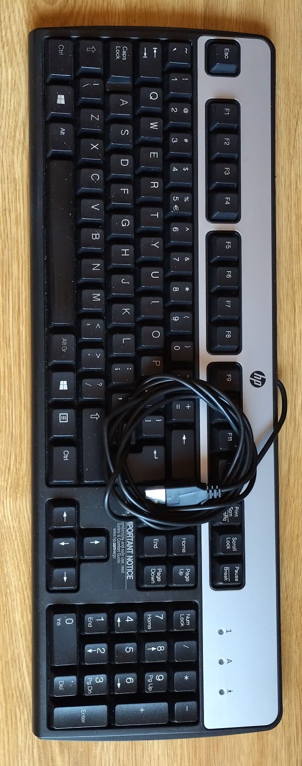 Torba na laptop + klawiatura + mysz HP