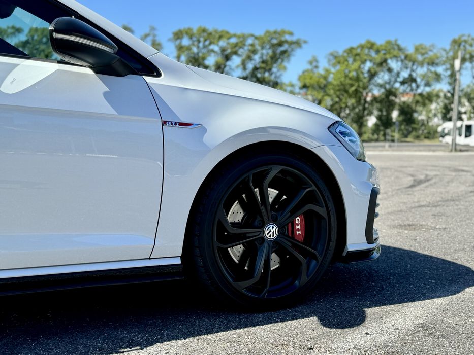VW Golf 7.5 GTI TCR Akrapovic