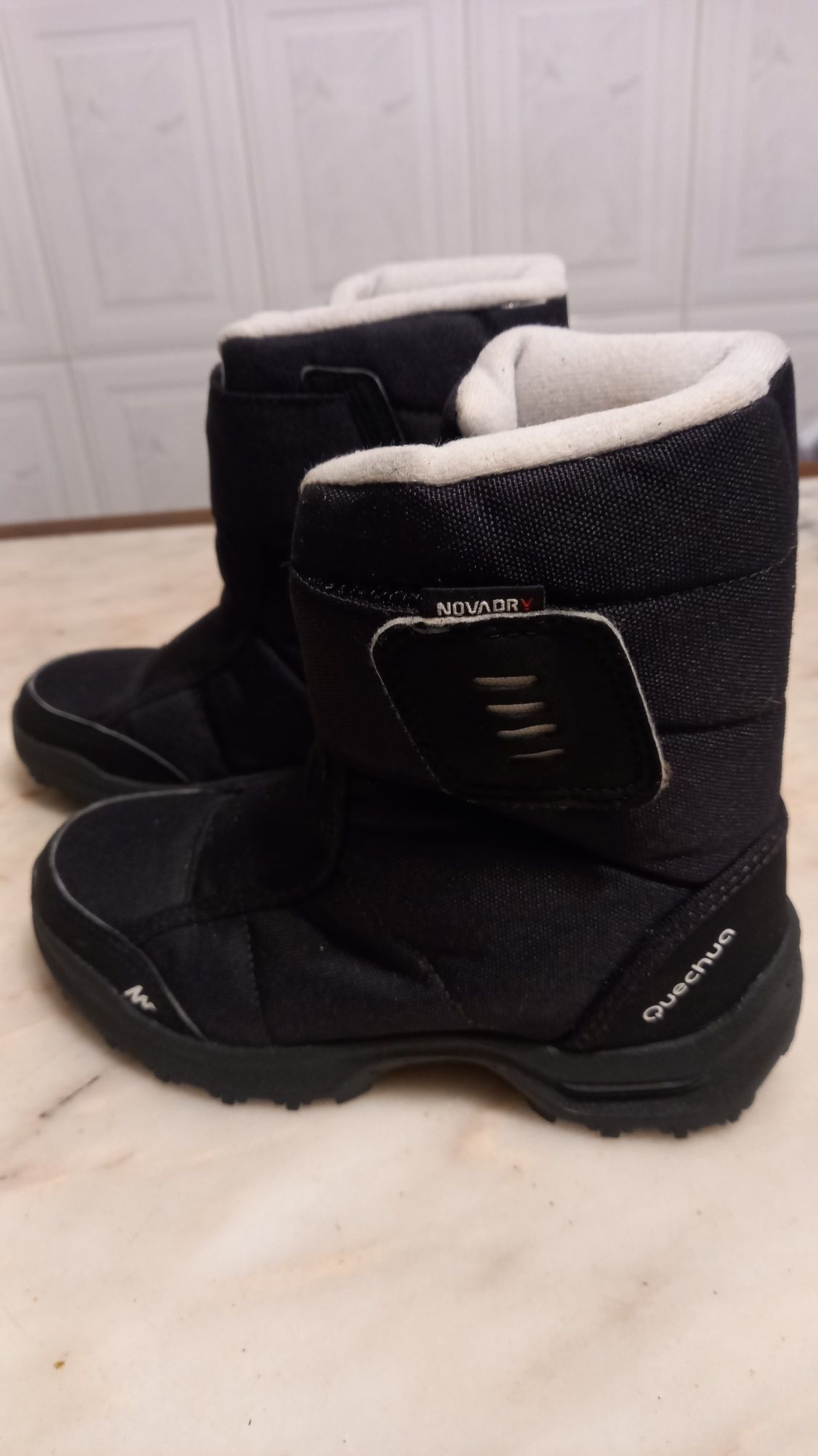 Vendo botas de menina muito baratas