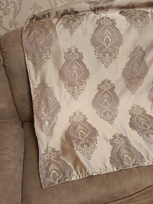 Продам штори на вікна та двері