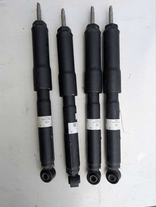 Амортизптори/пружини передні, задні Toyota Land Cruiser 200