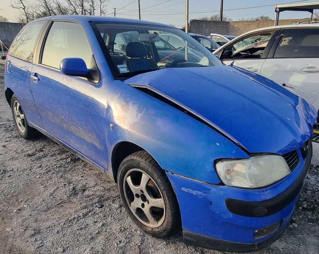 Para peças Seat Ibiza 1.0i ano 2000