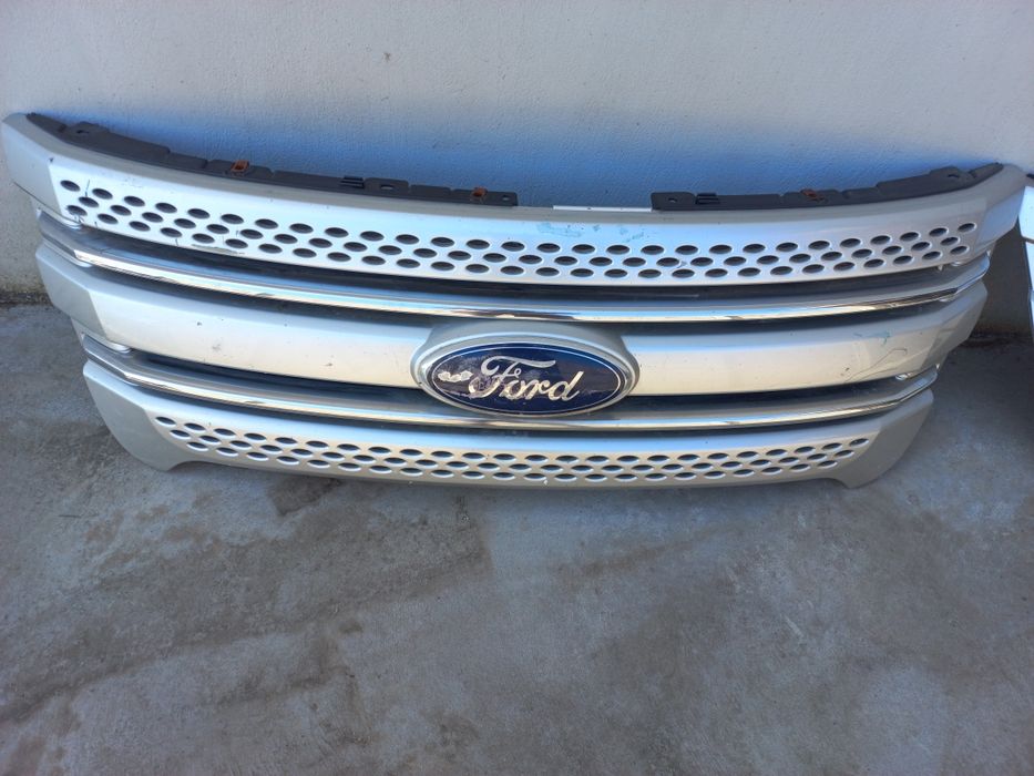 Ford explorer 5 решетка решітка радіатора