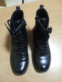 Botas pretas 38 estilo militar geox