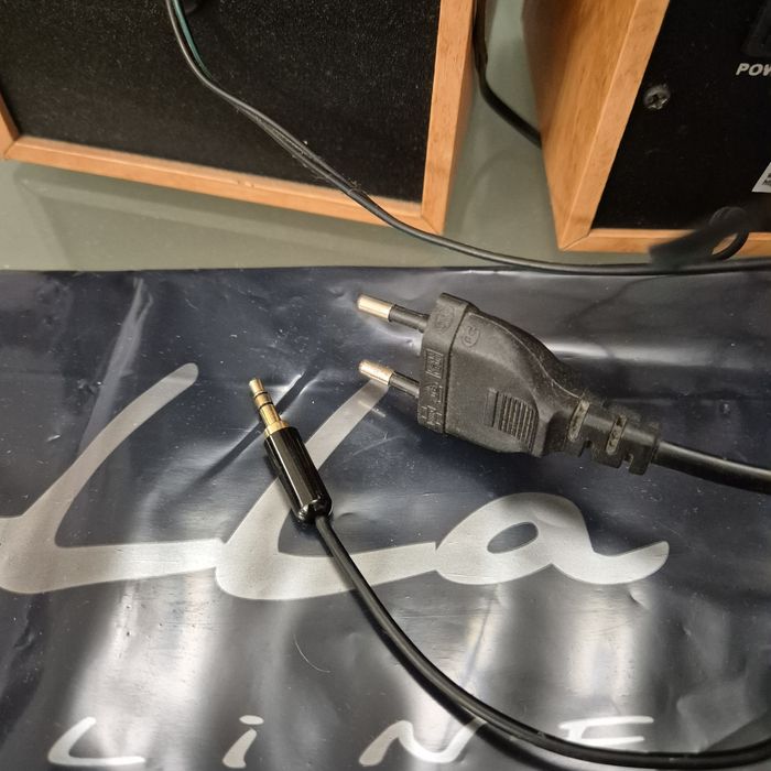Колонки Genius SP-HF360A