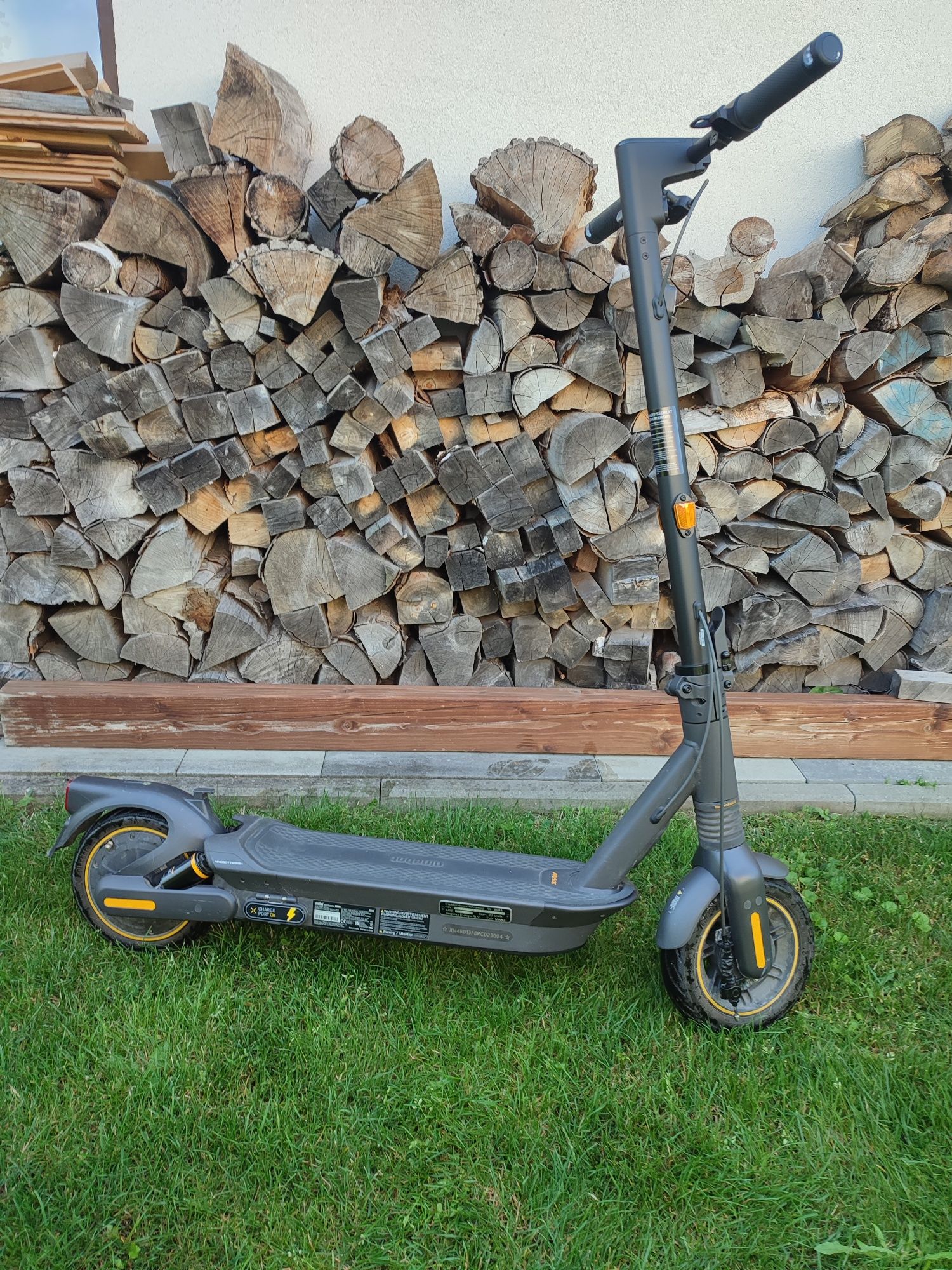 Hulajnoga elektryczna segway ninebot max g2