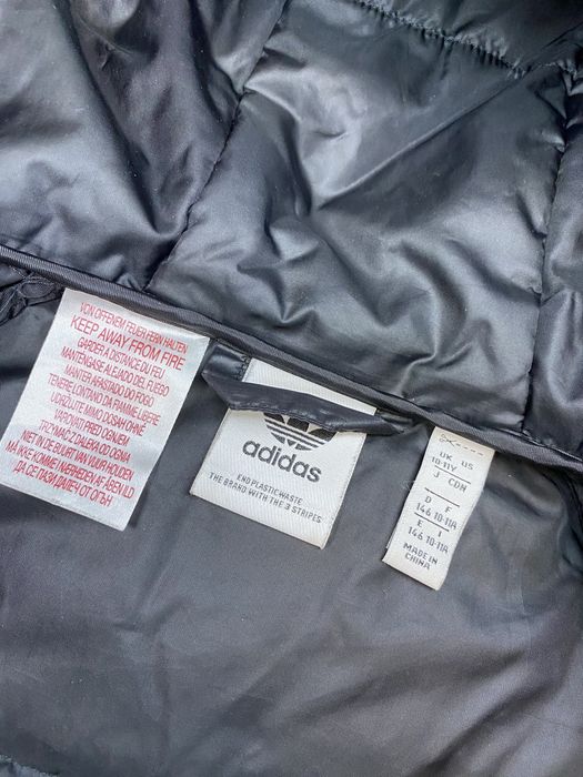 Пуховик adidas 10-11 років