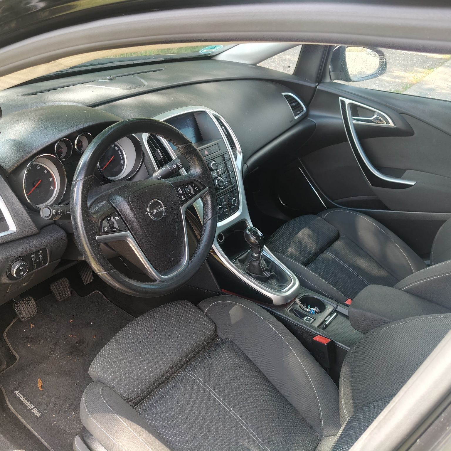 Opel Astra J 1.4T