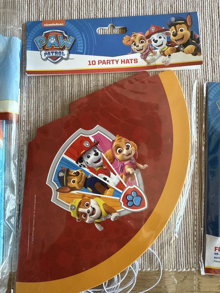 Kapelusze imprezowe, obrus, balon psi patrol, urodziny