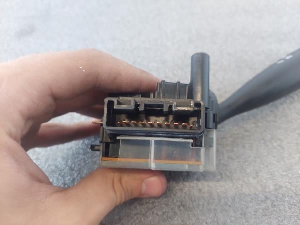 Manípulo do limpa vidros TOYOTA Yaris (_P1_)