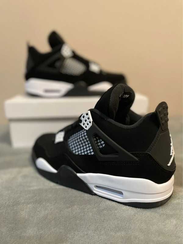 Nike_Air_Jordan_4 |White Thunder|Retro| rozmiar EU 41