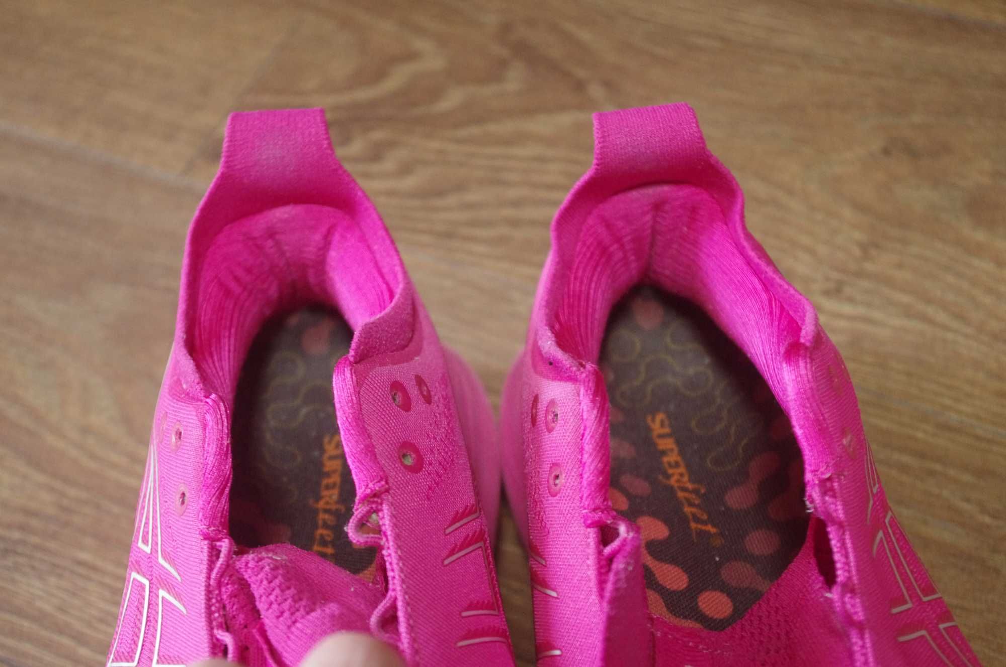 Кроссовки Asics Gel Nimbus 25 оригінал дуже гарний стан бігові легкі