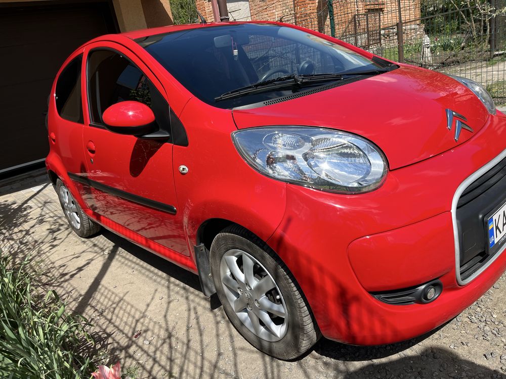 Citroen C1 компактне,  зручне авто на автоматі (робот)