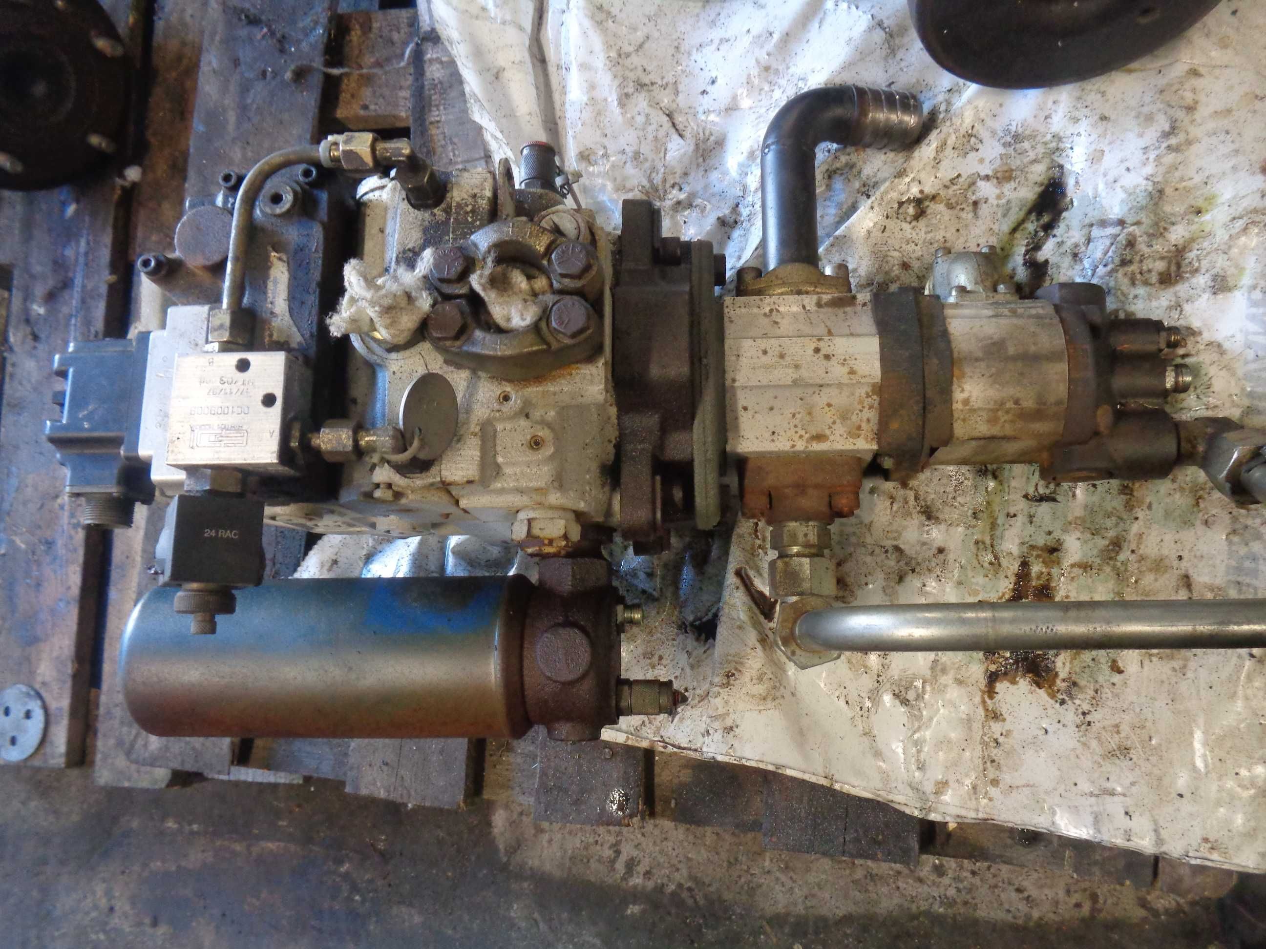 Pompa hydrauliczna SAUER SUNDSTRAND 90R055 KA1B6 - zestaw