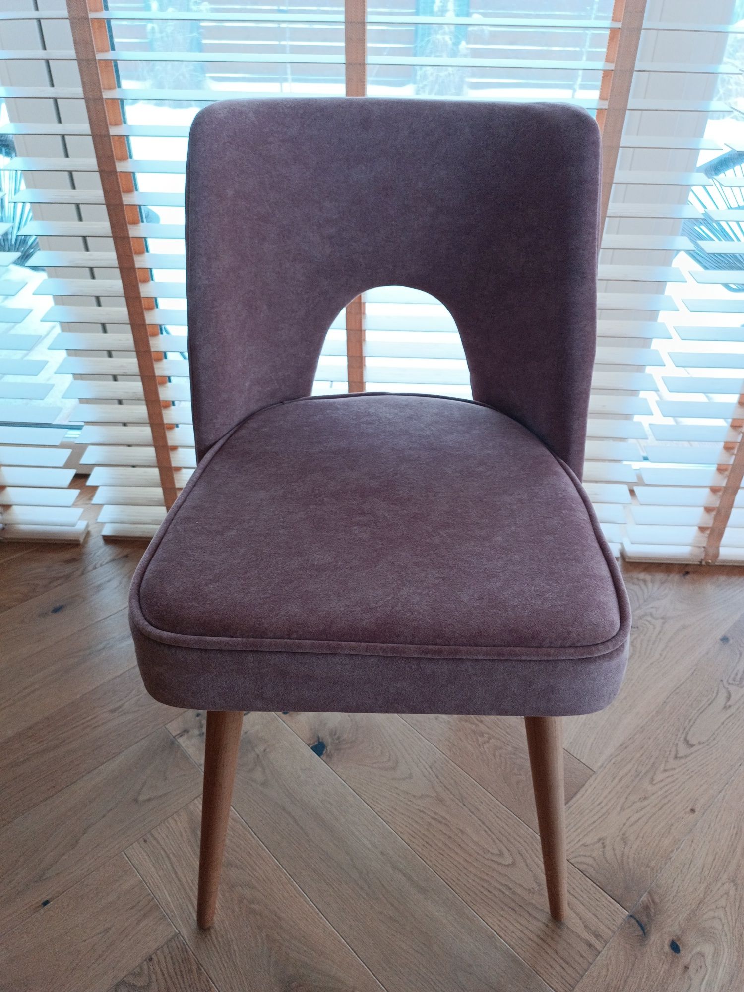 Krzesło muszelka typ 1020 B, PRL, lata 60