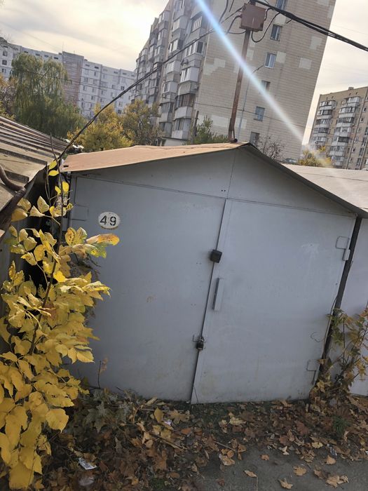 Продам приватизований гараж у ГК Борисфен