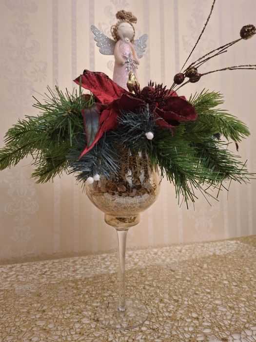 Stroik świąteczny z aniołkiem w krysztale