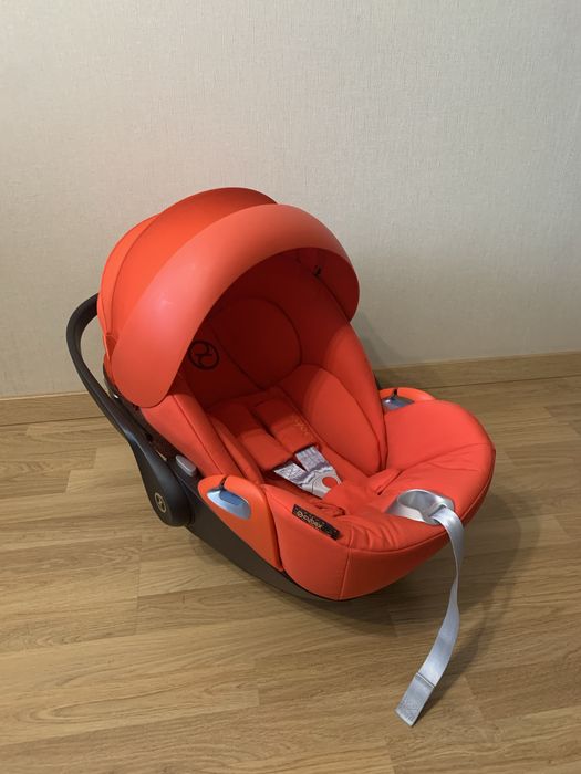 Стан нового Автокрісло Cybex cloud Z i-size червоне Сайбекс
