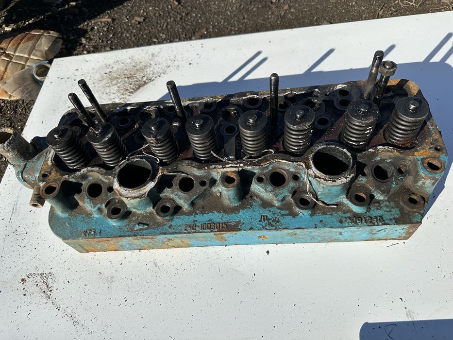 Головка МТЗ 80 .