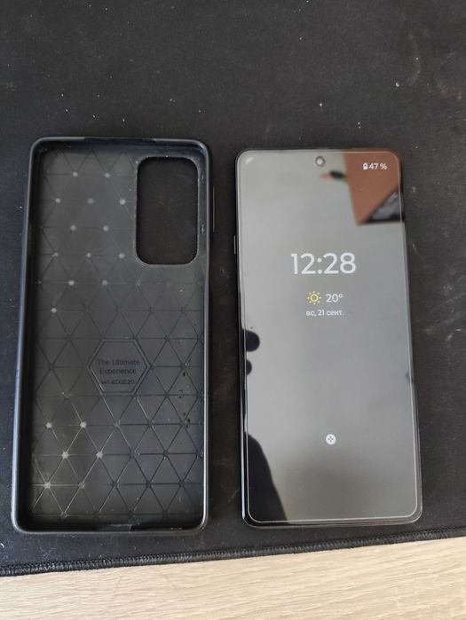 Смартфон Motorola Edge 20