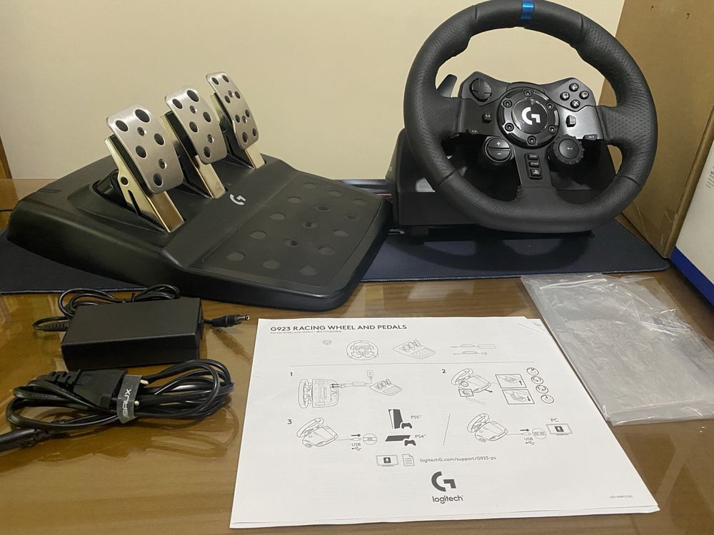 Logitech G923 (Pedais+Volante)