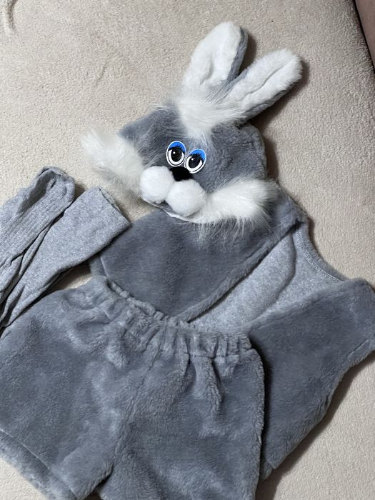 Костюм зайчика 3-4 роки