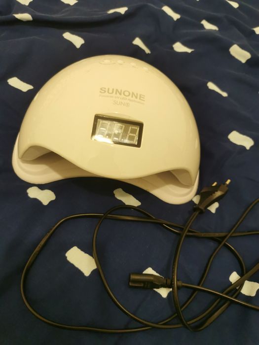 Lampa SUNONE do paznokci hybrydowych