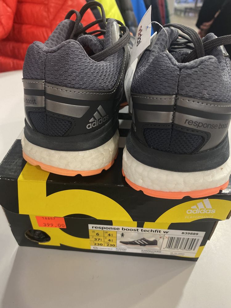 Buty do biegania Adidas Response Boost Techift 37 1/3 Cena 219 zł