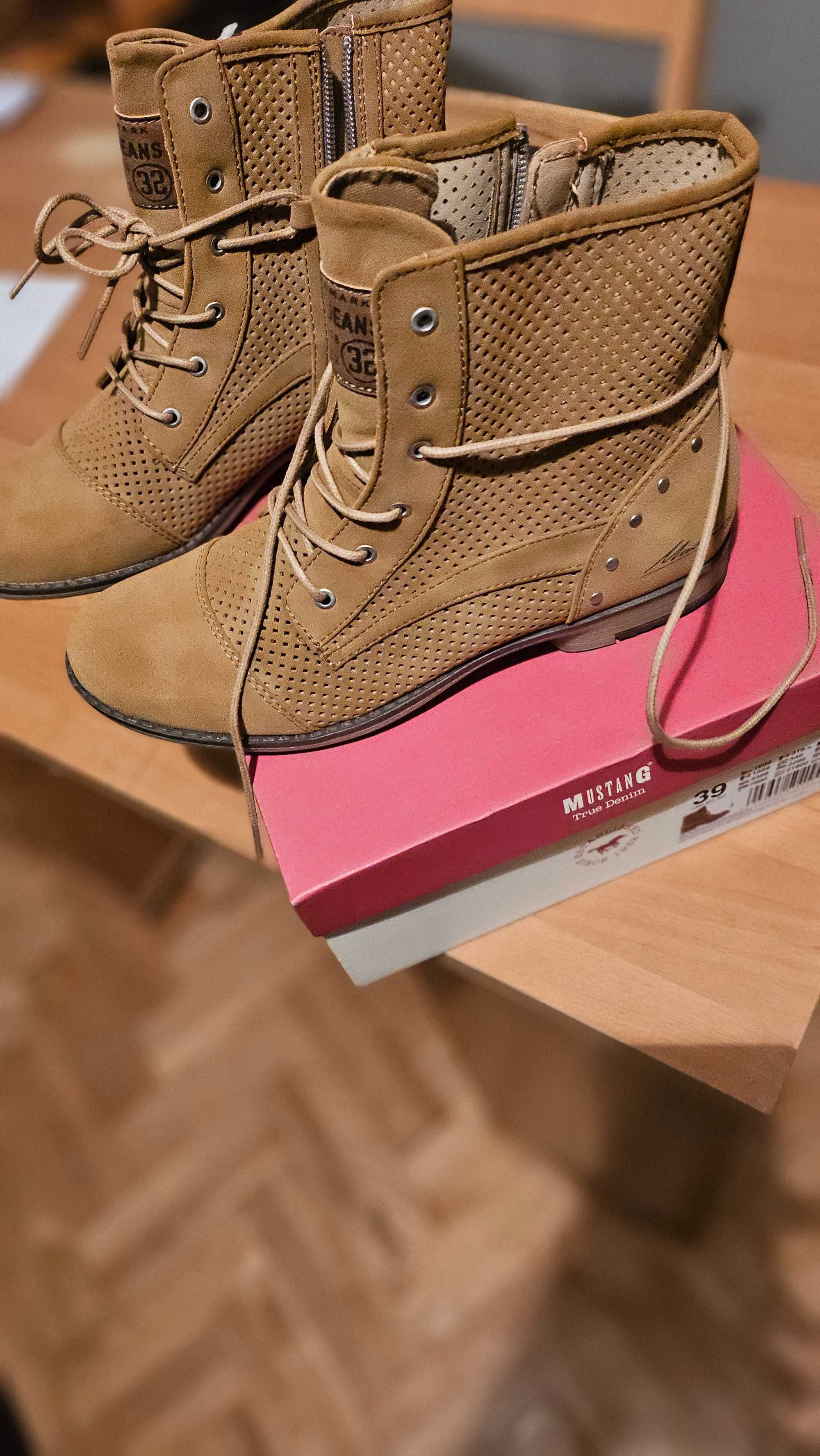 Nowe buty Mustang damskie roz. 39