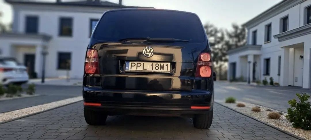 Volkswagen Touran rocznik 2008 2 litry
