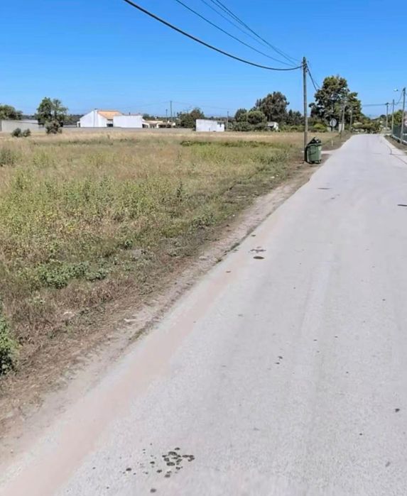 “OPORTUNIDADE ÚNICA: Terreno aprovado para casa móvel, modular 300m².”