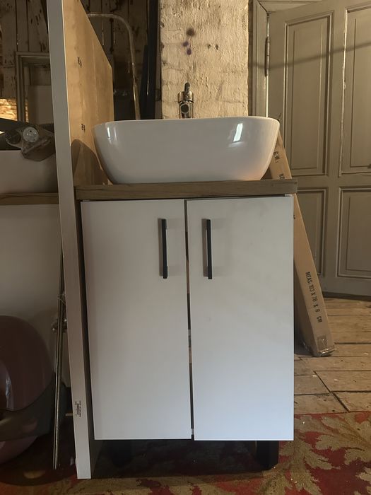 Szafka łazienkowa+ umywalka nablatowa+ bateria