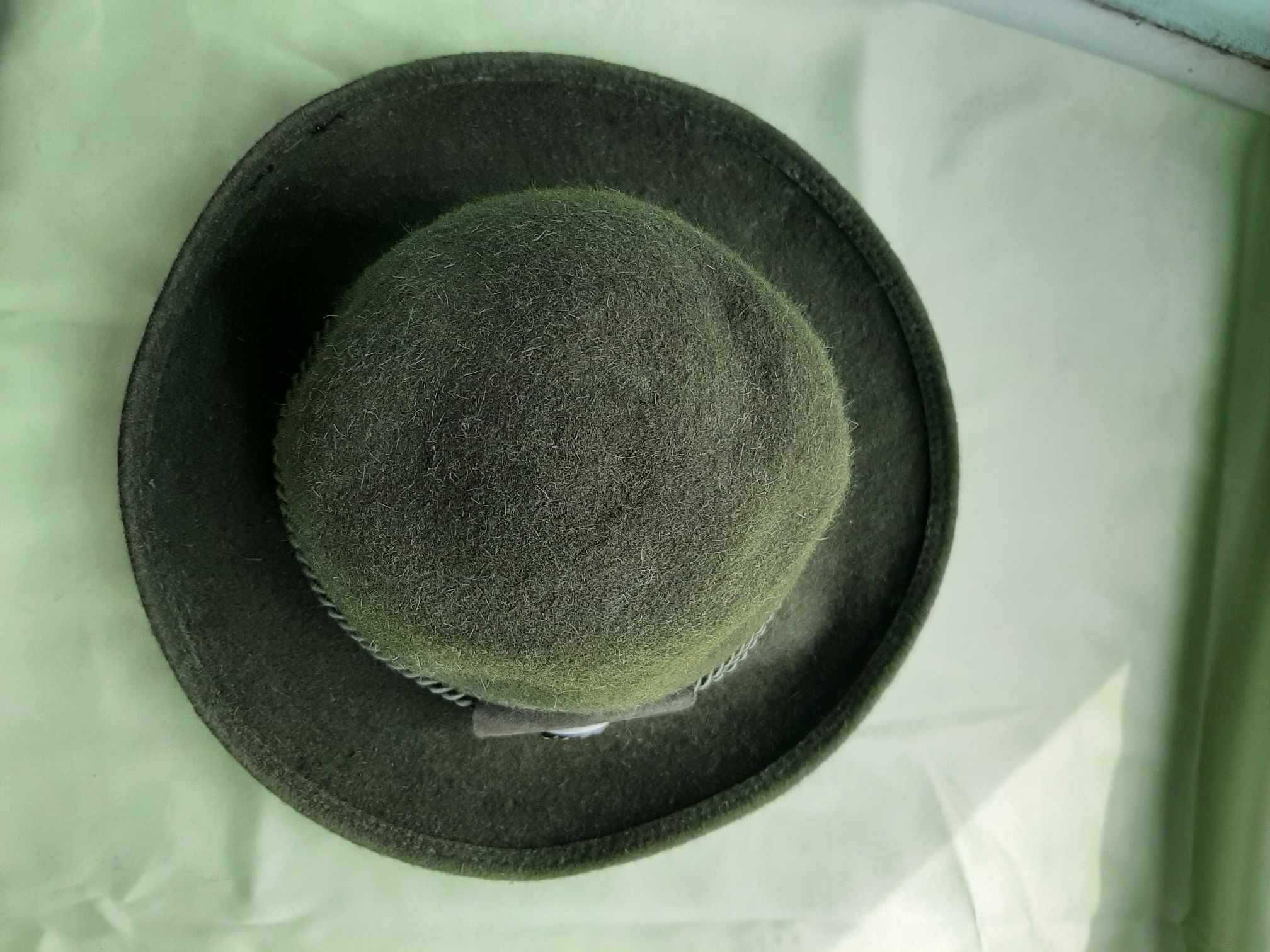 Фетровий капелюх в мисливському стилі кольору хакі