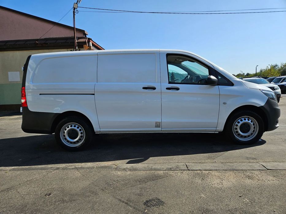 Mercedes-Benz Vito 4x4 4matic automat rej.04 2023 long klima navi 3osobowy fvat23%  Możliwość sprzedaży na leasing cena netto 119900