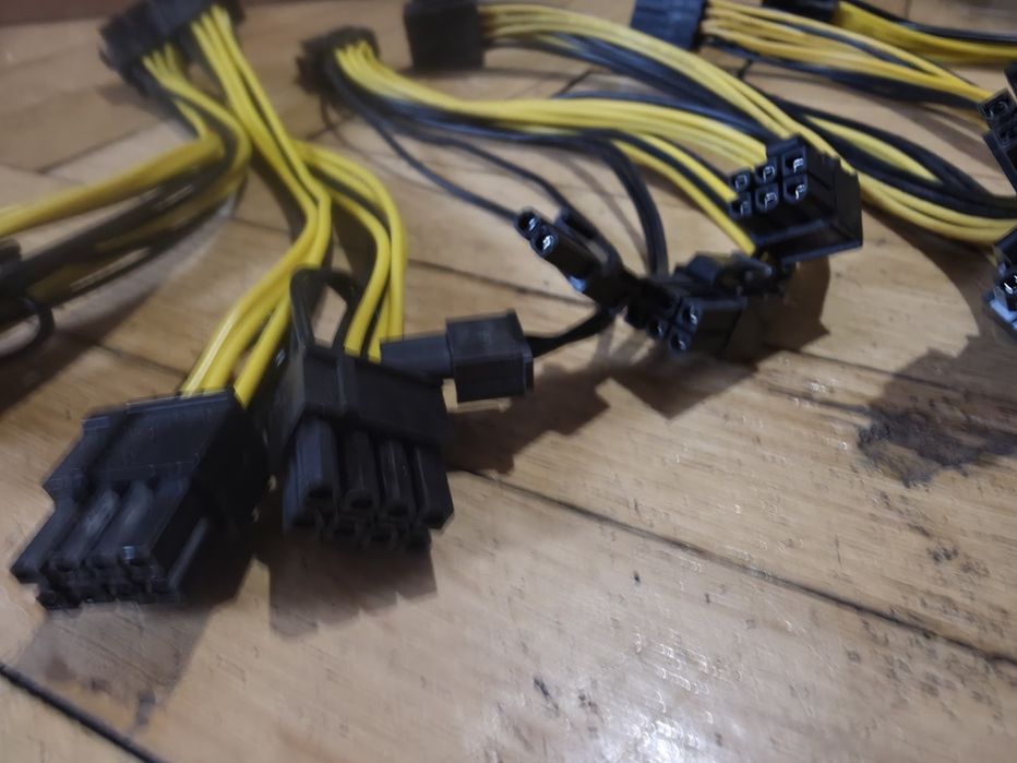 Zestaw przewodów GPU 7 szt. – rozdzielacz 8 pin na 2x 8 pin, 20–25 cm