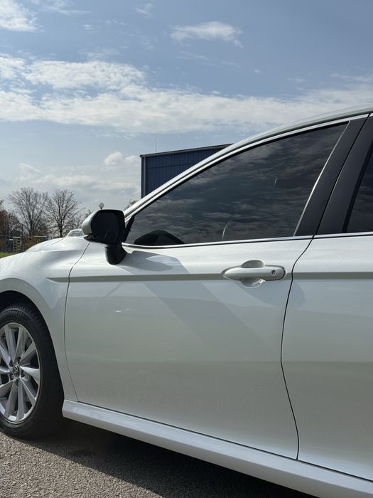Toyota Camry 2021 elegance офіційна ціла на гарантії