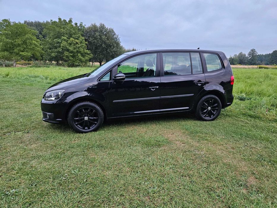 Volkswagen Touran 1. 6 TDI • 2011 rok