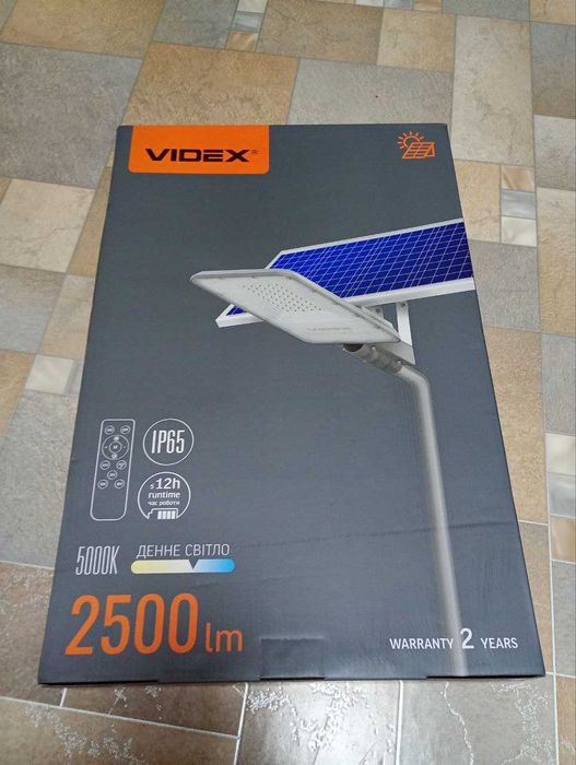 LED ліхтар на сонячній панелі Videx 30W 5000K