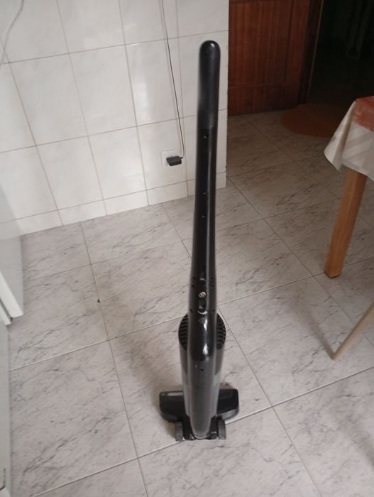 Aspirador de mão Rowenta a bateria