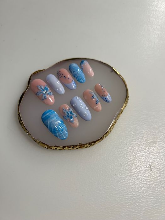 Ręcznie robione press-on nails