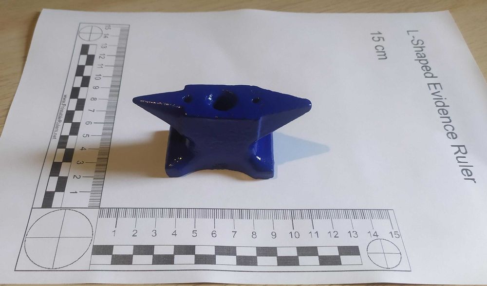 Mini kowadło 9cm x 3.5cm x 4cm