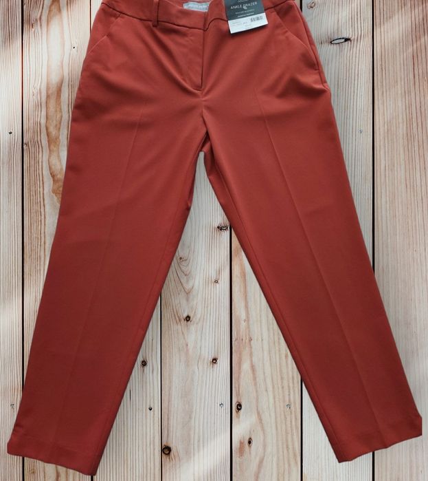 Жіночі штани DOROTHY PERKINS. EURO 36.