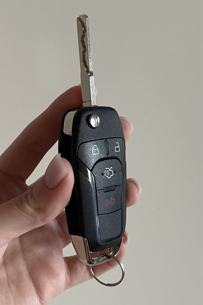 Ключ Ford оригінальний новый и б/у